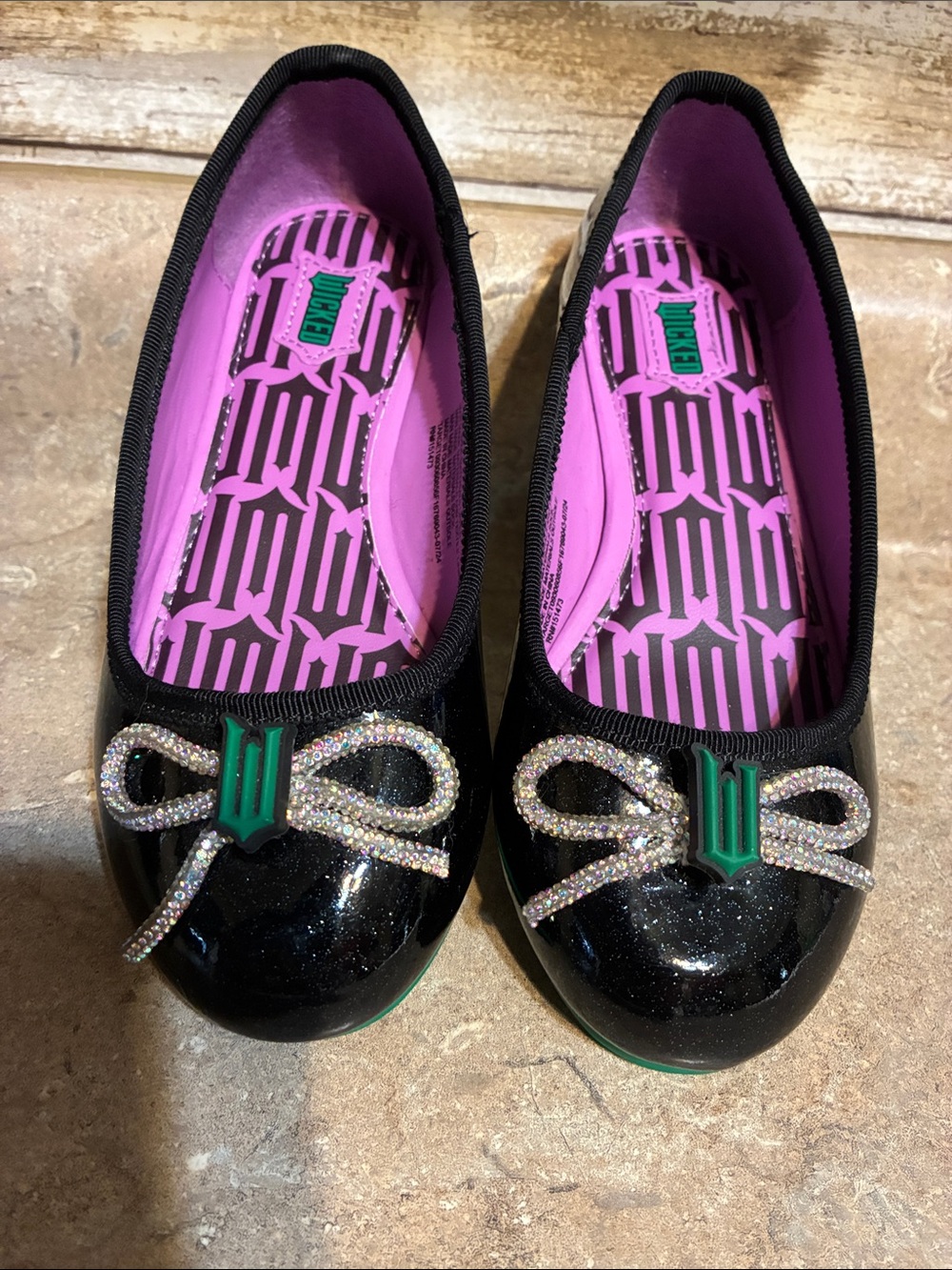 Wicked Size 12 Kids Black Glitter Ballet Flats with Pink Lining